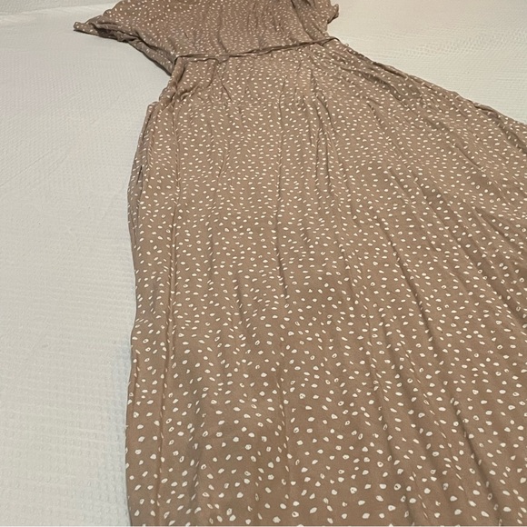 Pink Lily Beige Polka Dot High Low Dress - Picture 7 of 7